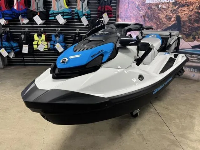 Slide: The Image of Sea-Doo FISH PRO 2025 - 5
