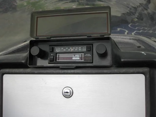 Slide: The Image of Bayliner Bass Striker 1987 - 12