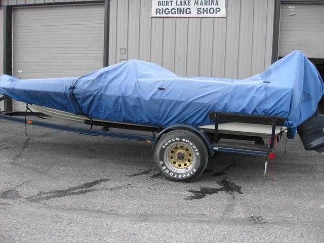 Slide: The Image of Bayliner Bass Striker 1987 - 20