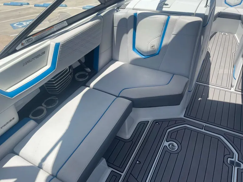 Slide: The Image of Nautique G23 2018 - 15