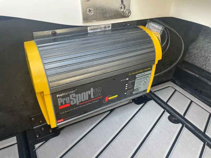 Slide: The Image of Nautique G23 2018 - 19