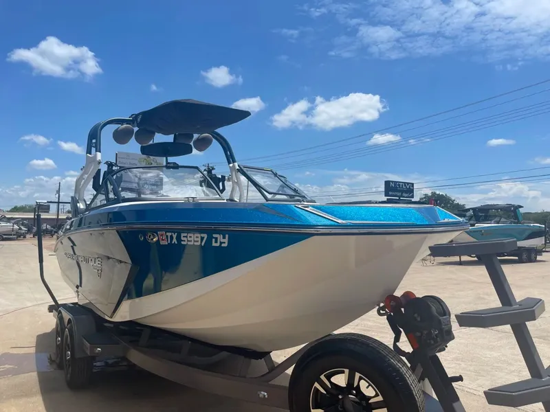 Slide: The Image of Nautique G23 2018 - 3