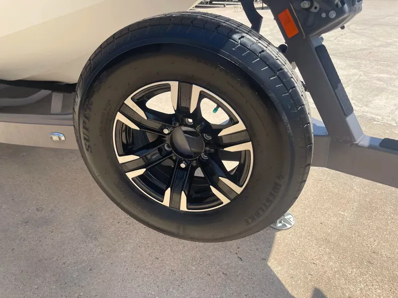 Slide: The Image of Nautique G23 2018 - 32