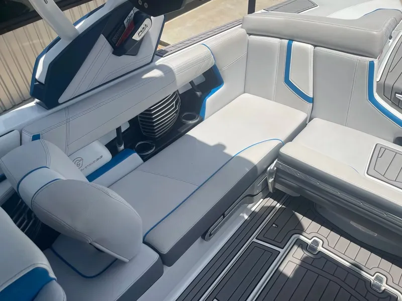 Slide: The Image of Nautique G23 2018 - 7