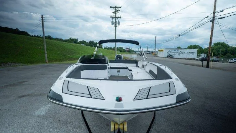 Slide: The Image of Glastron GTD 200 2018 - 18