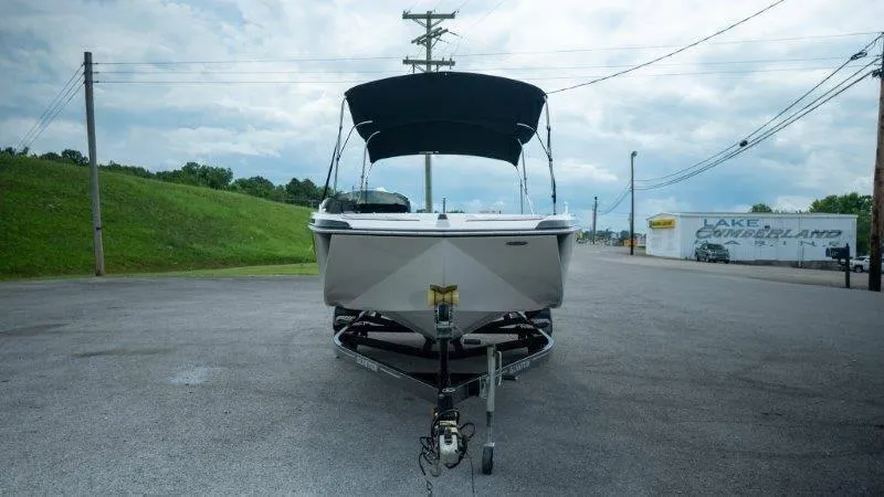 Slide: The Image of Glastron GTD 200 2018 - 33