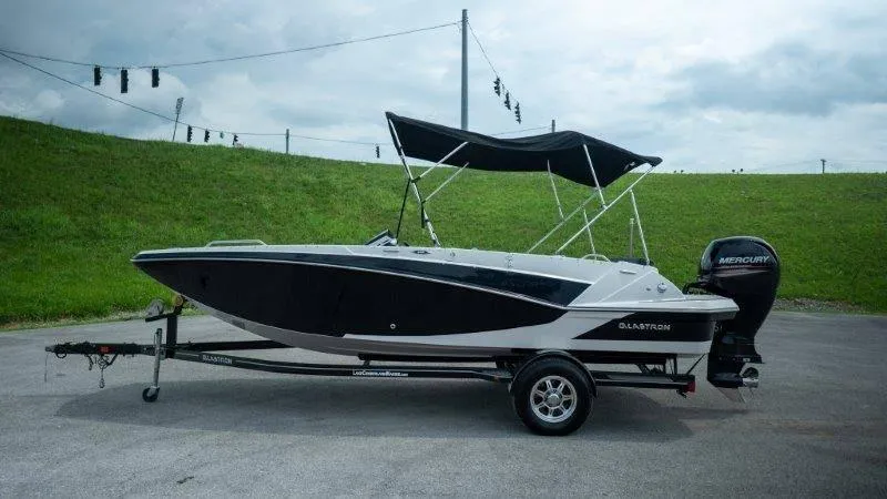 Slide: The Image of Glastron GTD 200 2018 - 34