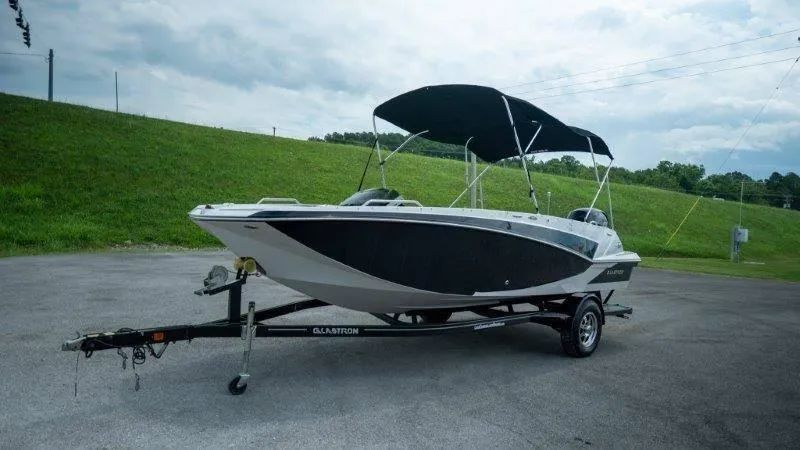 Slide: The Image of Glastron GTD 200 2018 - 35