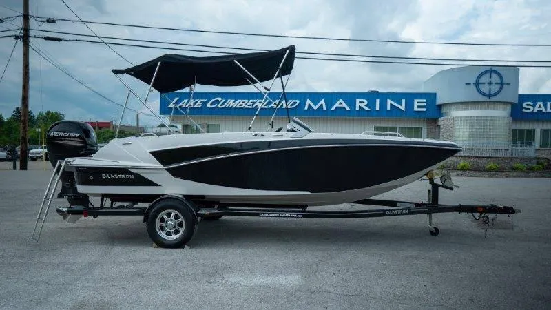 Slide: The Image of Glastron GTD 200 2018 - 40