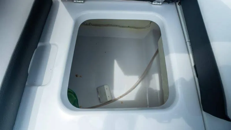 Slide: The Image of Glastron GTD 200 2018 - 43