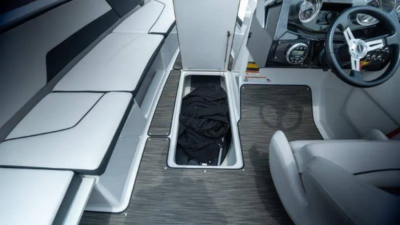 Slide: The Image of Glastron GTD 200 2018 - 50