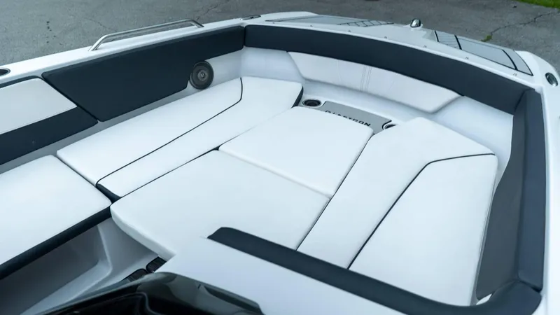 Slide: The Image of Glastron GTD 200 2018 - 74