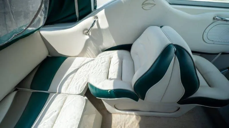 Slide: The Image of Crownline Boats 210 CCR 1998 - 120
