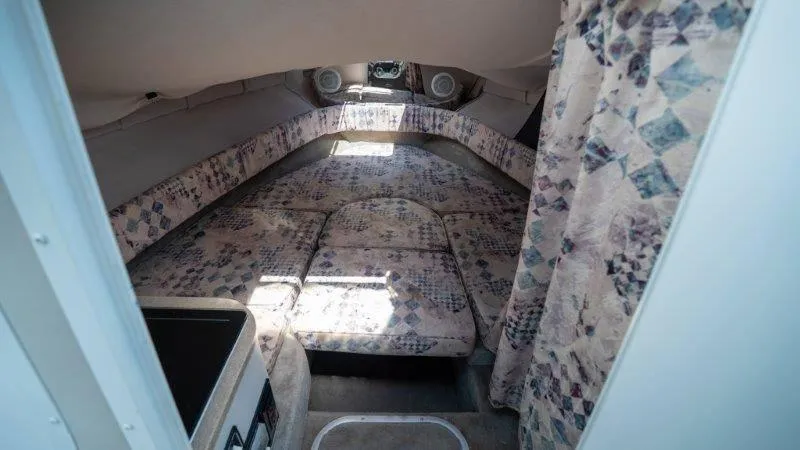 Slide: The Image of Crownline Boats 210 CCR 1998 - 121