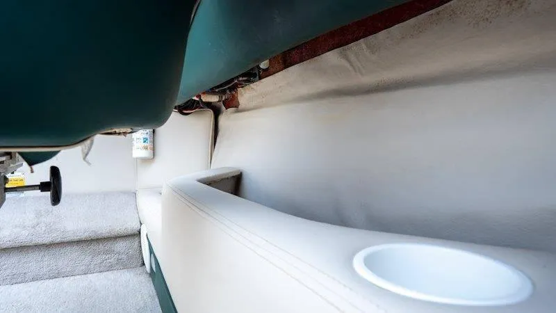 Slide: The Image of Crownline Boats 210 CCR 1998 - 48