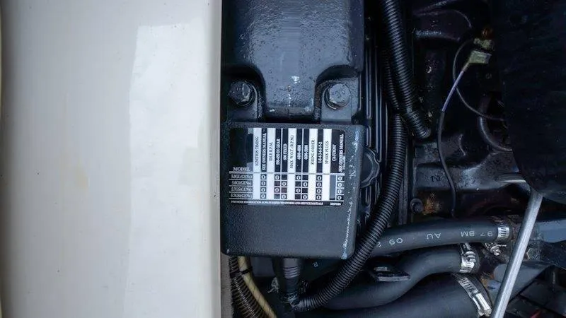 Slide: The Image of Crownline Boats 210 CCR 1998 - 54