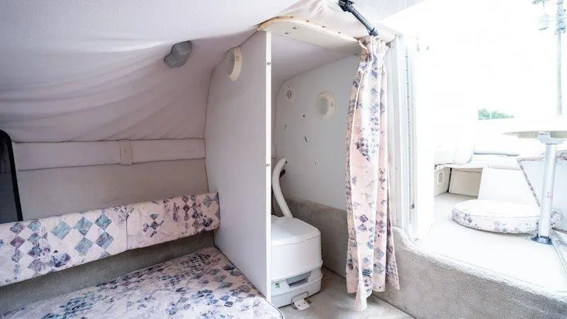 Slide: The Image of Crownline Boats 210 CCR 1998 - 56