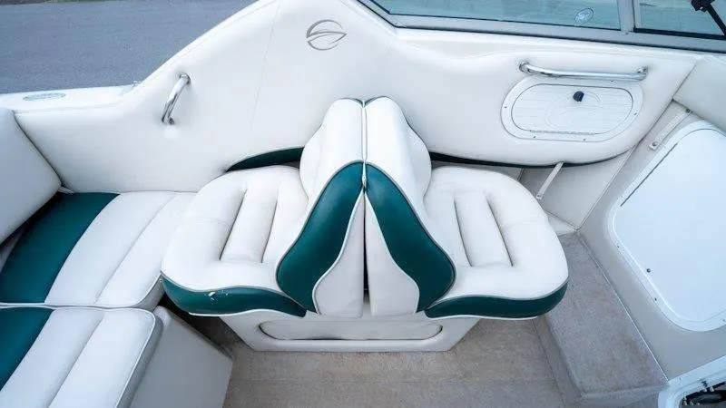 Slide: The Image of Crownline Boats 210 CCR 1998 - 72