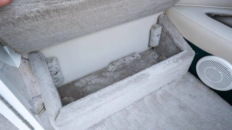 Slide: The Image of Crownline Boats 210 CCR 1998 - 73