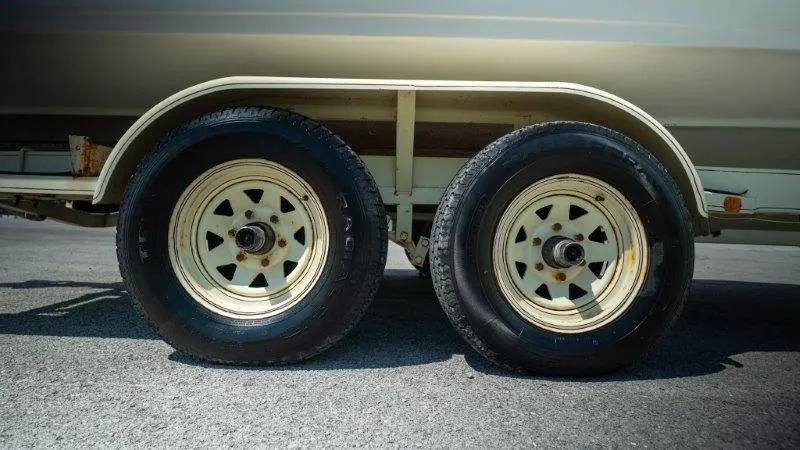 Slide: The Image of Crownline Boats 210 CCR 1998 - 84