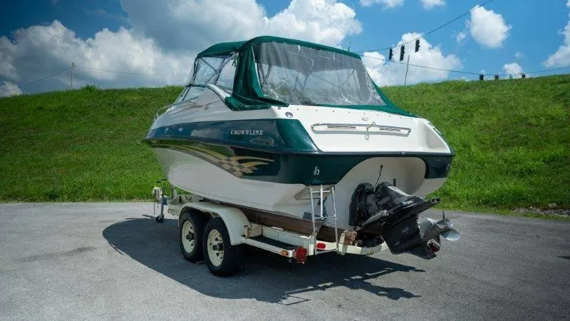 Slide: The Image of Crownline Boats 210 CCR 1998 - 85