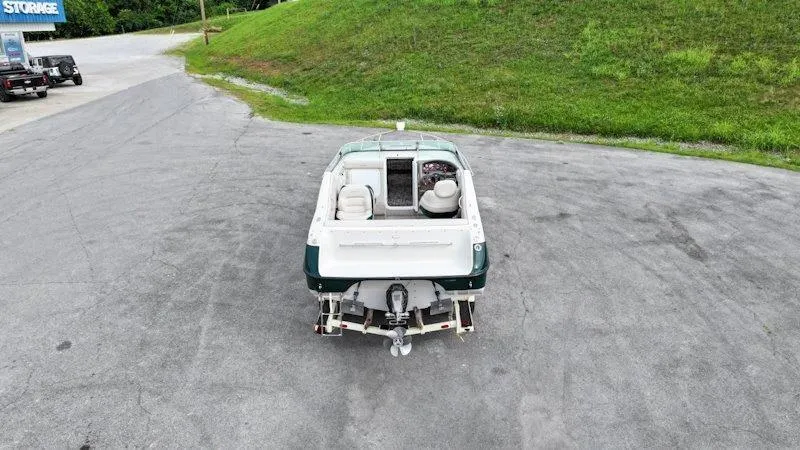 Slide: The Image of Crownline Boats 210 CCR 1998 - 9