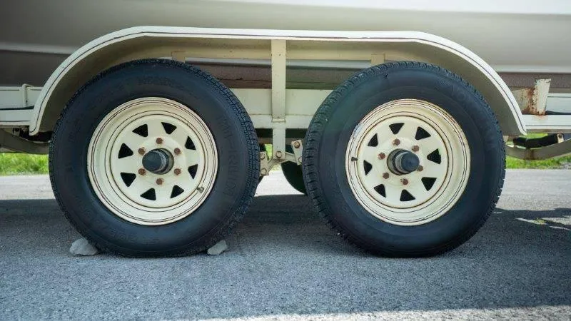 Slide: The Image of Crownline Boats 210 CCR 1998 - 90