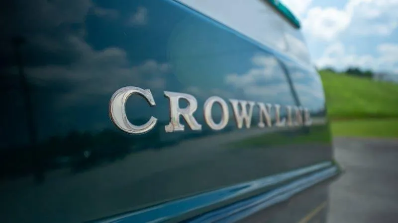 Slide: The Image of Crownline Boats 210 CCR 1998 - 91