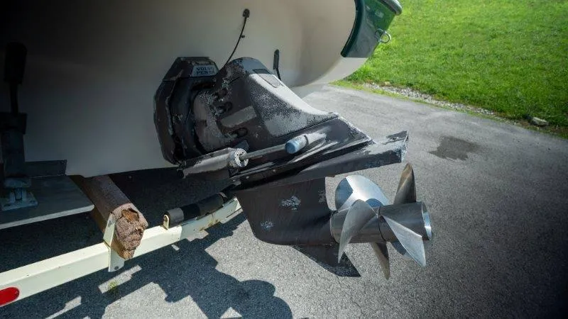 Slide: The Image of Crownline Boats 210 CCR 1998 - 96