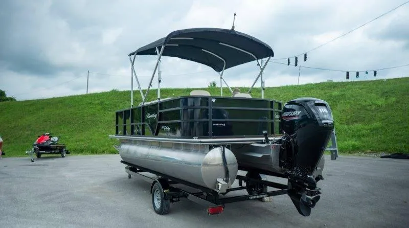 Slide: The Image of Bentley Pontoons 200 4 Fish 2023 - 11