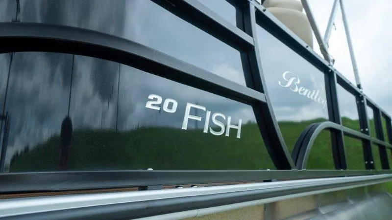 Slide: The Image of Bentley Pontoons 200 4 Fish 2023 - 15