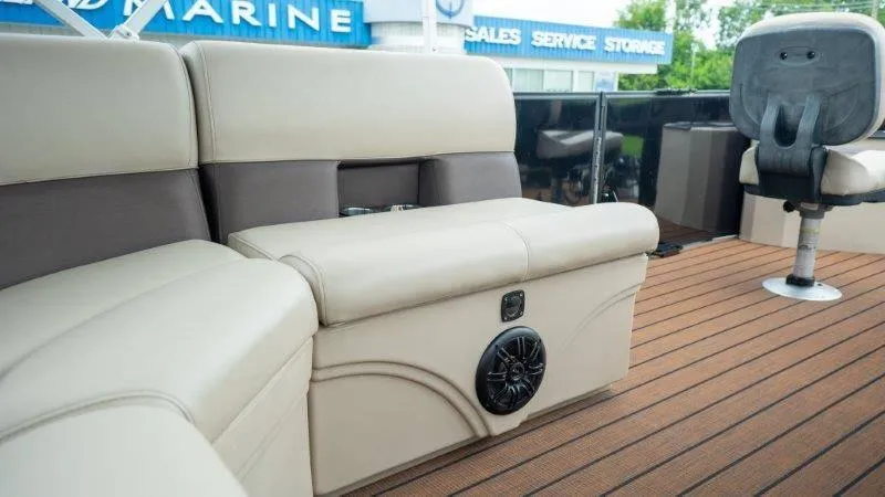 Slide: The Image of Bentley Pontoons 200 4 Fish 2023 - 36