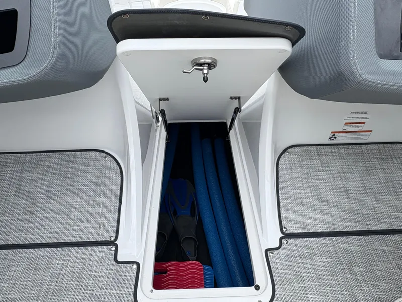 Slide: The Image of Cobalt R3 2020 - 10