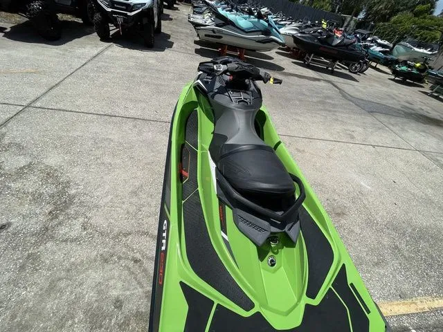 Slide: The Image of Sea-Doo GTR 2017 - 11