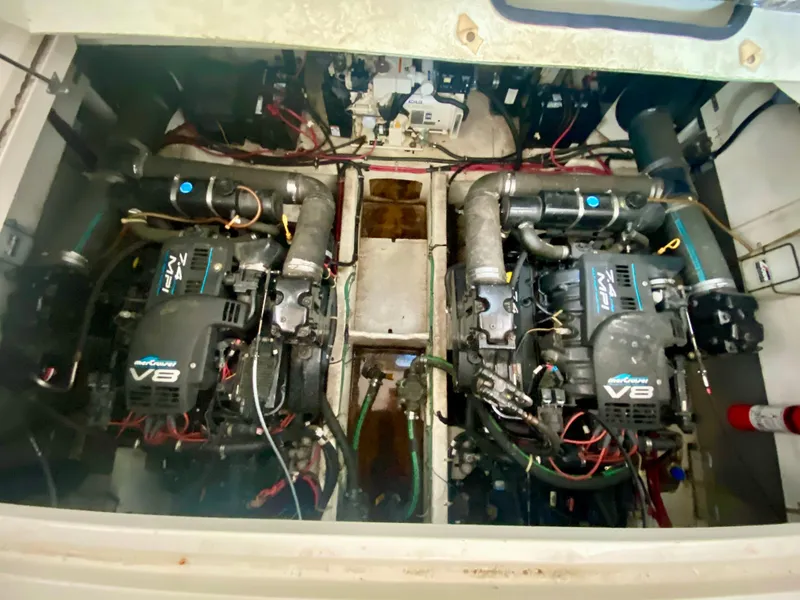 Slide: The Image of Engine compartment of a 1998 Maxum 3700 SCR with twin MerCruiser V8 engines. - 40