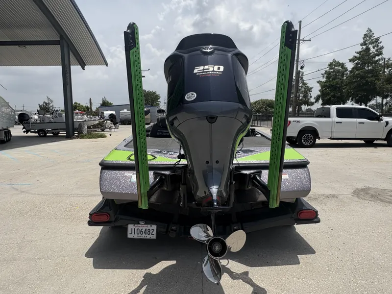 Slide: The Image of Skeeter FX21 Limited Edition 2017 - 4