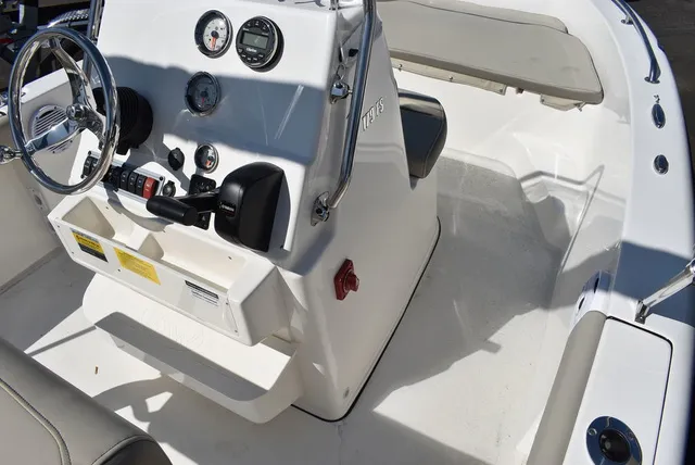 Slide: The Image of Key West Boats 179 FS 2024 - 19