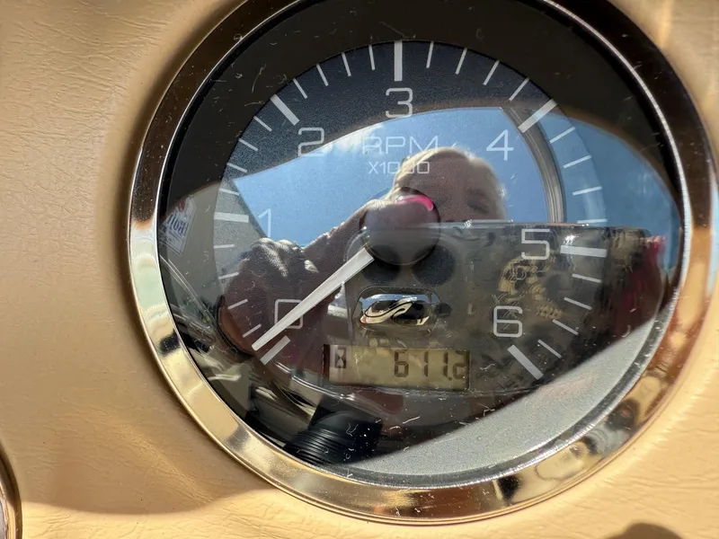 Slide: The Image of Sea Ray 210 Bow Rider 2000 - 18