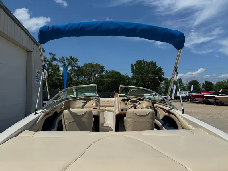 Slide: The Image of Sea Ray 210 Bow Rider 2000 - 7