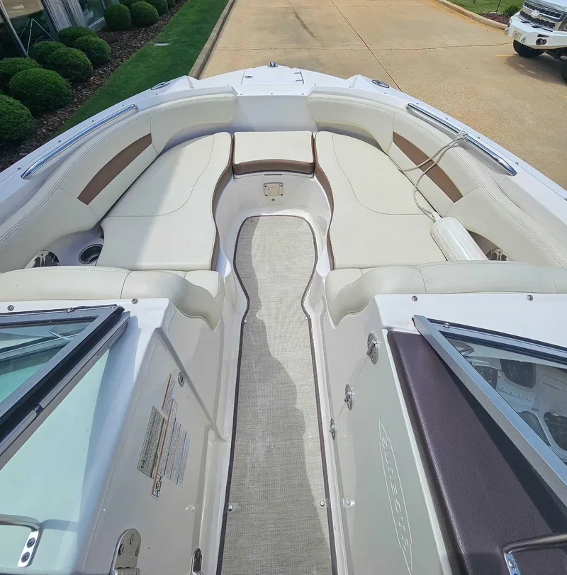 Slide: The Image of Chaparral 244 Sunesta 2017 - 10