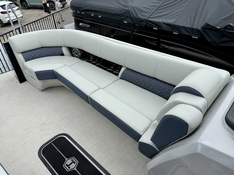 Slide: The Image of Harris GRAND MARINER 250 SLDH 2025 - 4