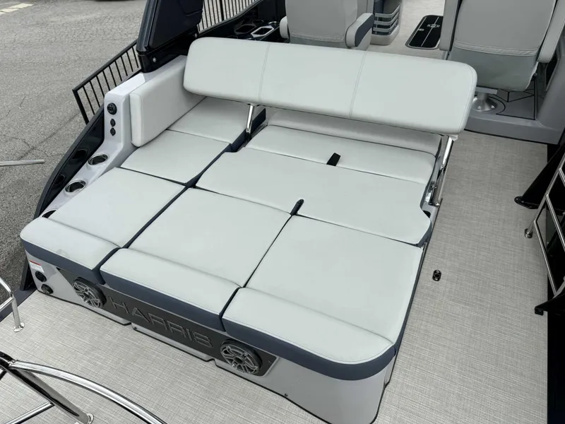 Slide: The Image of Harris GRAND MARINER 250 SLDH 2025 - 8