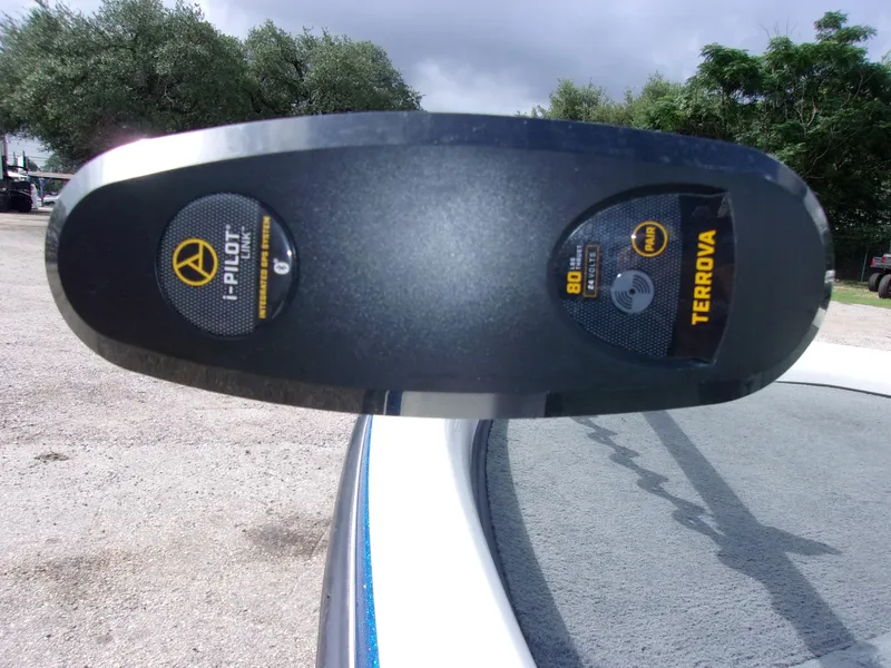Slide: The Image of Close-up of a 2004 Stratos 275 Pro XL boat with i-Pilot Link Terrova motor. - 11