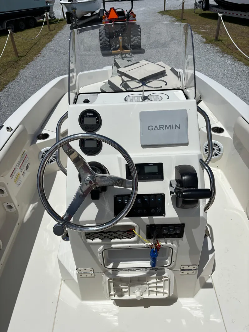 Slide: The Image of Stingray 186 CC 2022 - 19