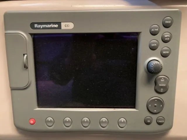 Slide: The Image of Regal Commodore 3260 2001 - 33