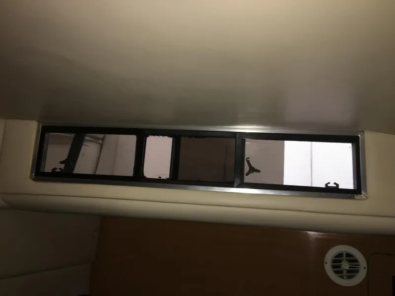 Slide: The Image of Regal Commodore 3260 2001 - 66