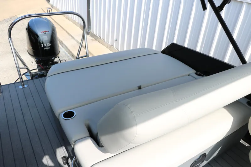 Slide: The Image of 2026 Sylvan Mirage Cruise 8520 CLZ DH boat with Yamaha 115 engine, featuring comfortable seating. - 19