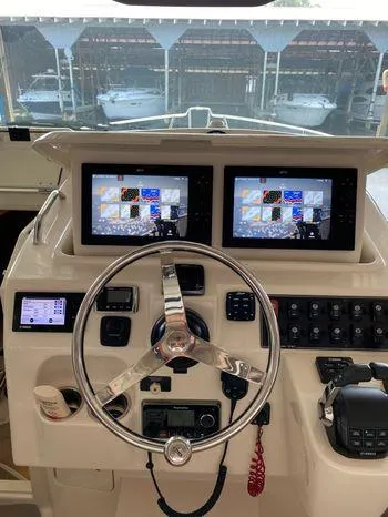 Slide: The Image of Grady-White Express 330 2016 - 2