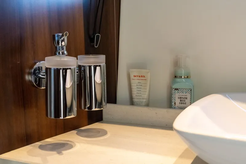 Slide: The Image of Sunseeker Predator 60 2022 - 59