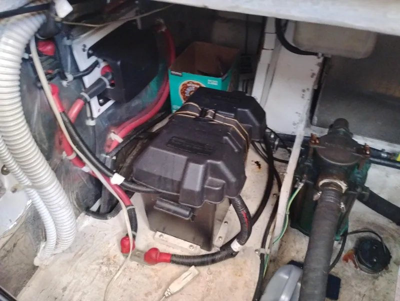 Slide: The Image of Bayliner 3488 Command Bridge Motoryacht 2001 - 65